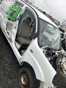 Fiat Doblo Sağ Ön Çamurluk çıkma parça