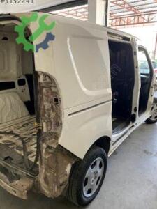 Fiat Doblo D3 Sağ Arka Çamurluk Orjinal Çıkma