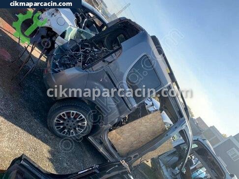 Fiat Doblo Sağ Arka Çamurluk çıkma parça