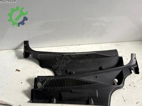 Fiat Doblo Ön Cam Izgarası çıkma parça