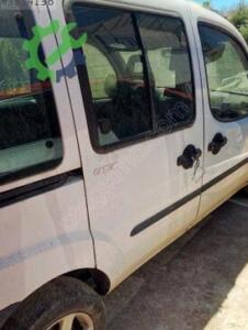 Fiat Doblo sağ arka sürgülü kapi