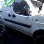 Fiat doblo  sağ ön kapi
