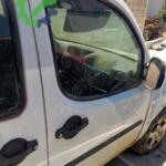 FIAT Doblo sağ ön kapi