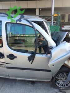 FIAT DOBLO SAĞ ÖN KAPI ORJINAL ÇIKMA