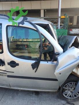 Fiat Doblo Sağ Ön Kapı çıkma parça