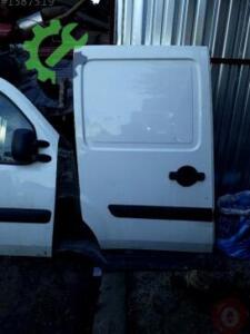 Fiat doblo sağ sürgülü kapı beyaz
