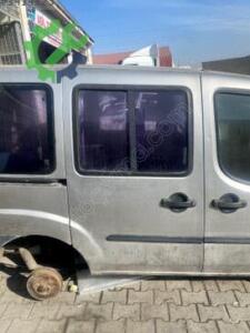 Fiat Doblo sağ sürgülü kapı çıkma orijinal