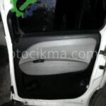 Fiat Doblo Sağ sürgülü kapı döşemesi hatasız orjinal çıkma