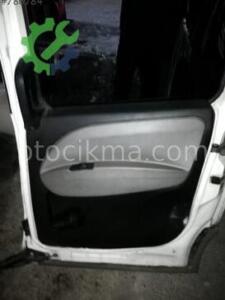Fiat Doblo Sağ sürgülü kapı döşemesi hatasız orjinal çıkma