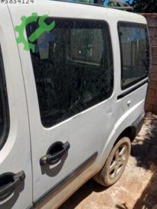 Fiat Doblo sol arka sürgülü kapi