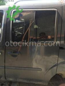 Fiat Doblo sol sürgülü kapı hatasız orjinal çıkma