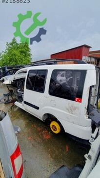 Fiat Doblo Arka Tavan Sacı çıkma parça