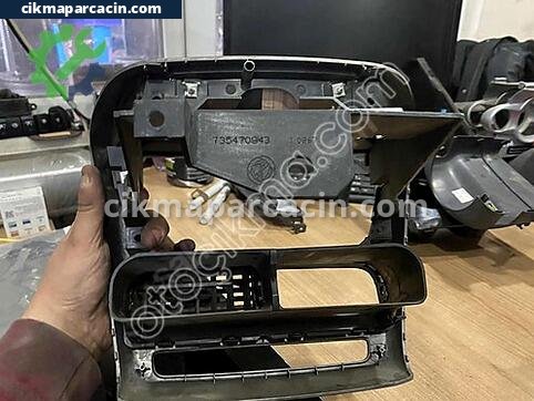Fiat Doblo Teyp Çerçevesi çıkma parça