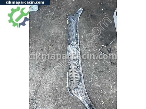 Fiat Ducato Ön Cam Izgarası çıkma parça