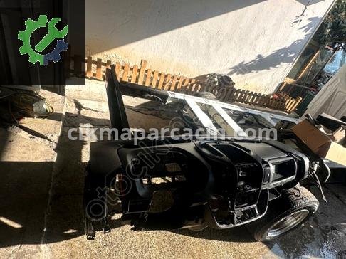 Fiat Ducato Göğüslük çıkma parça