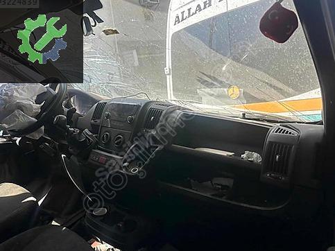 Fiat Ducato Göğüslük çıkma parça