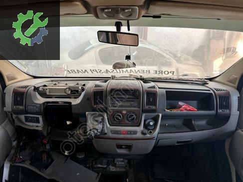 Fiat Ducato Göğüslük çıkma parça
