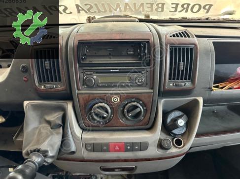 Fiat Ducato Göğüslük çıkma parça
