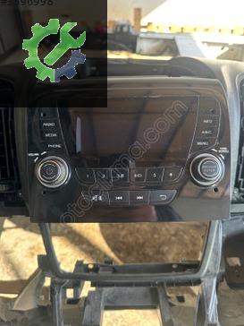 Fiat Ducato Radyo Amplifikatörü çıkma parça