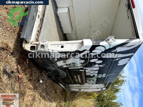 Fiat Ducato Sağ Arka Çamurluk çıkma parça