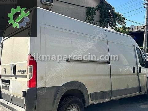 Fiat Ducato Sağ Arka Çamurluk çıkma parça