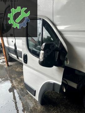 Fiat Ducato Sağ Ön Kapı çıkma parça