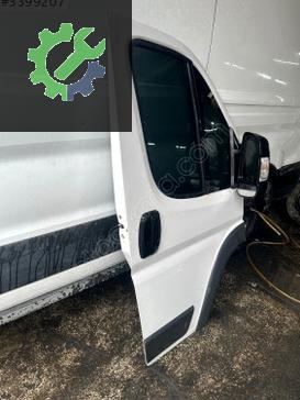 Fiat Ducato Sağ Ön Kapı çıkma parça