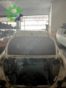 FİAT EGEA 1.3 2022 ARKA CAM HATASIZ ORJİNAL ÇIKMA