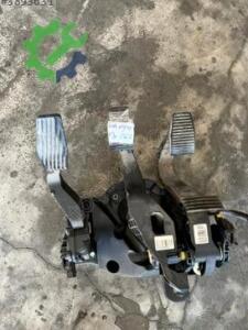 FİAT EGEA 1.3 2022 PEDAL TAKIMI HATASIZ ORJİNAL ÇIKMA