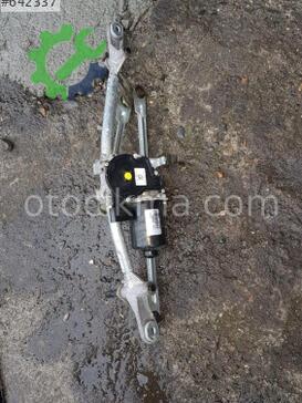 Fiat Egea Ön Cam Motoru çıkma parça