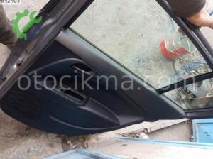 Fiat Egea 1.3 Sağ arka kapı döşemesi hatasız orjinal çıkma