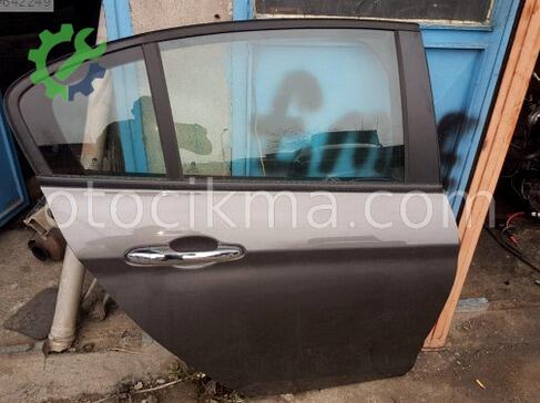 Fiat Egea Sağ Arka Kapı çıkma parça