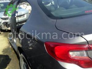 Fiat Egea 1.3 Sol arka çamurluk gri hatasız orjinal çıkma