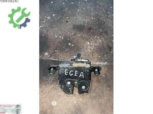 Fiat Egea Orijinal Çıkma Bagaj Kilidi