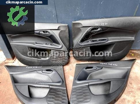 Fiat Egea Kapı Döşemesi çıkma parça