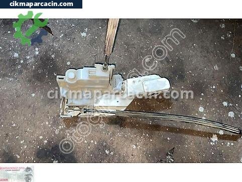 Fiat Egea Kapı Kilidi çıkma parça