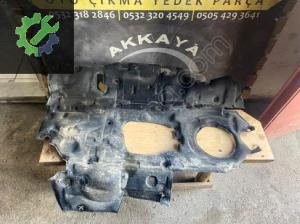 Fiat Egea Motor Boşluğu ön Göğüs Keçesi Orjinal Çıkma