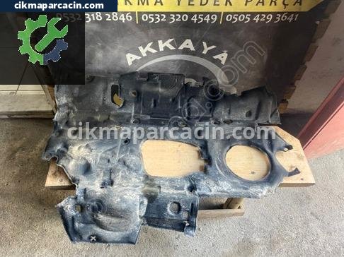 Fiat Egea Göğüs çıkma parça