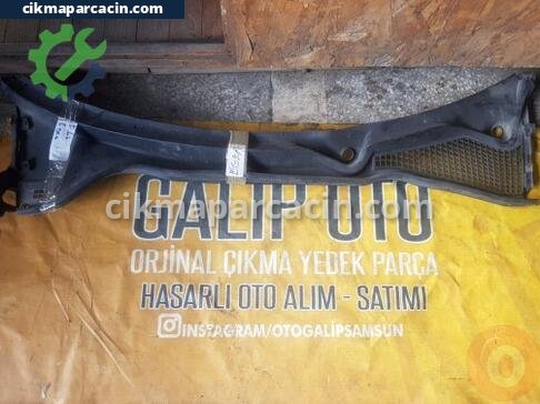 Fiat Egea Ön Cam Izgarası çıkma parça