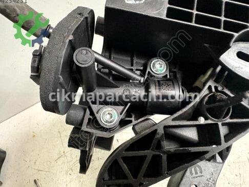 Fiat Egea Pedal çıkma parça