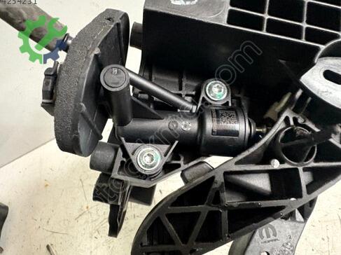 Fiat Egea Pedal çıkma parça