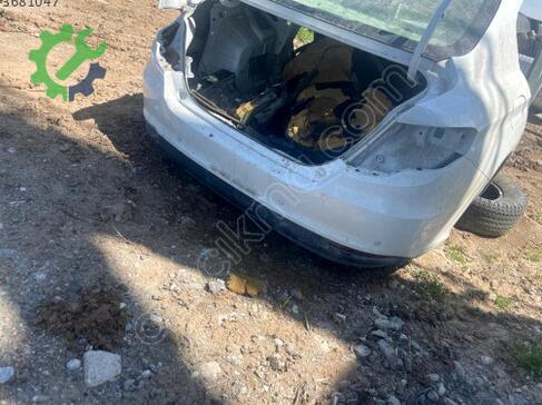 Fiat Egea Sağ Arka Çamurluk çıkma parça