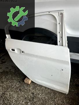 Fiat Egea Sağ Arka Kapı çıkma parça