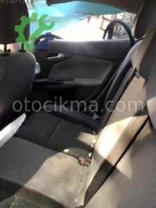 Fiat Egea Sağ Arka Kapı Cam Krikosu hatasız orjinal çıkma