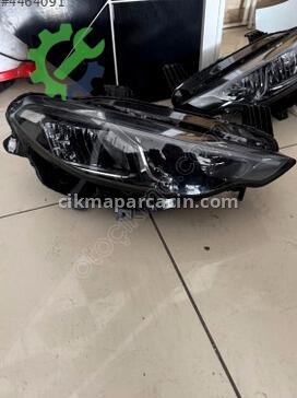 Fiat Egea Sağ Ön Far çıkma parça