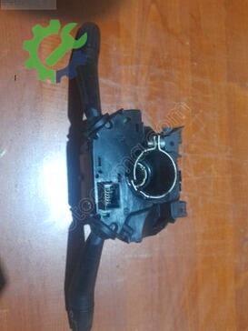 Fiat Egea Sinyal Kolu çıkma parça