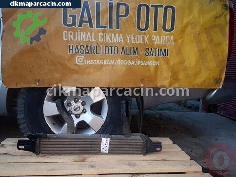 Fiat Fiorino Intercooler Radyatörü çıkma parça