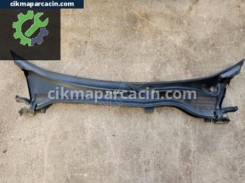Fiat Fiorino Ön Cam Izgarası çıkma parça