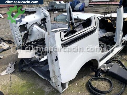 Fiat Fiorino Sağ Arka Çamurluk çıkma parça