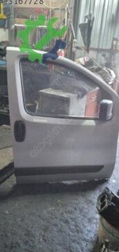 Fiat Fiorino Sağ Ön Kapı çıkma parça